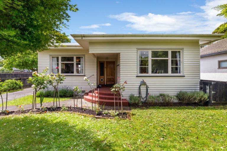 Photo of property in 63 Brightwater Terrace, Terrace End, Palmerston North, 4410