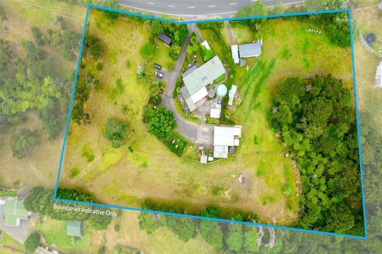 Photo of property in 45 Bethells Road, Waitakere, Henderson, 0782