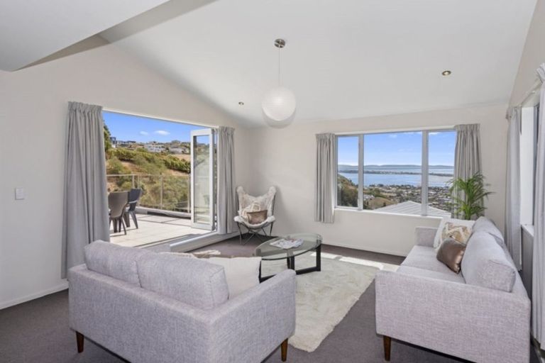 Photo of property in 17 Mandalay Lane, Redcliffs, Christchurch, 8081
