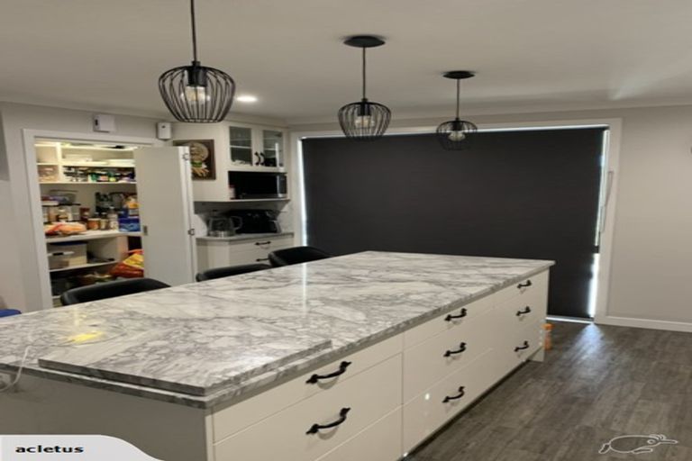 Photo of property in 82 Puhirake Crescent, Pyes Pa, Tauranga, 3112