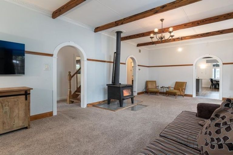 Photo of property in 12 Wallace Street, Featherston, 5710