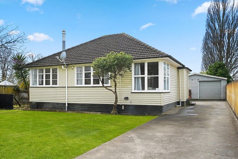 Photo of property in 50 Sare Crescent, Fairfield, Hamilton, 3214