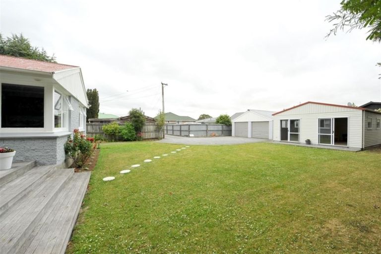 Photo of property in 28 Reynolds Avenue, Bishopdale, Christchurch, 8053