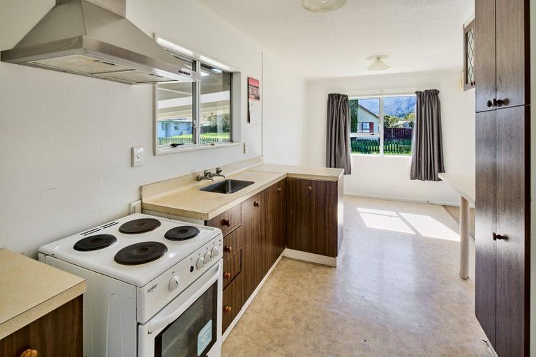 Photo of property in 1 Weymouth Grove, Wainuiomata, Lower Hutt, 5014