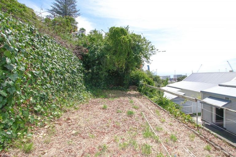 Photo of property in 11 Hornsey Road, Bluff Hill, Napier, 4110