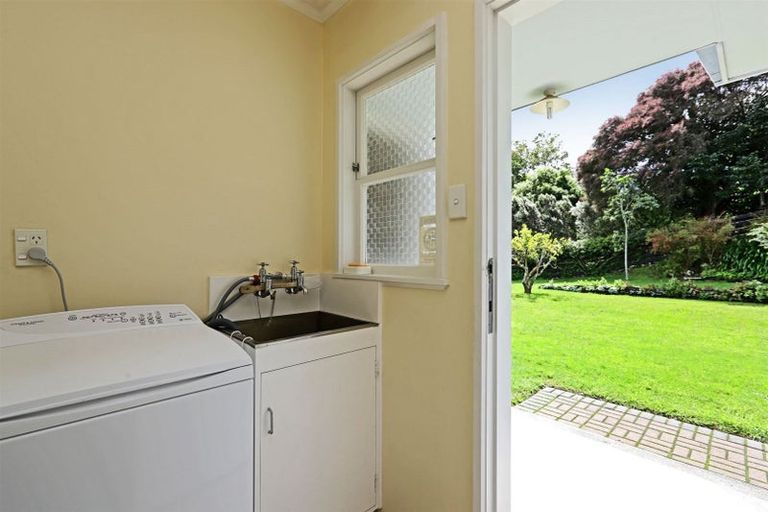 Photo of property in 3 Shortland Place, Havelock North, 4130