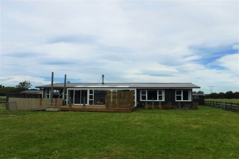 Photo of property in 2 Merton Road, Fernside, Rangiora, 7471