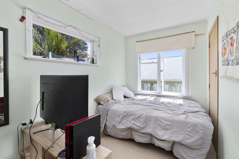 Photo of property in 103 Tireti Road, Titahi Bay, Porirua, 5022