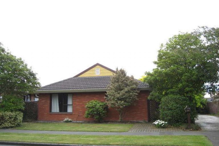 Photo of property in 75 Waratah Street, Avondale, Christchurch, 8061