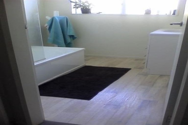 Photo of property in 52 Lord Street, Stokes Valley, Lower Hutt, 5019