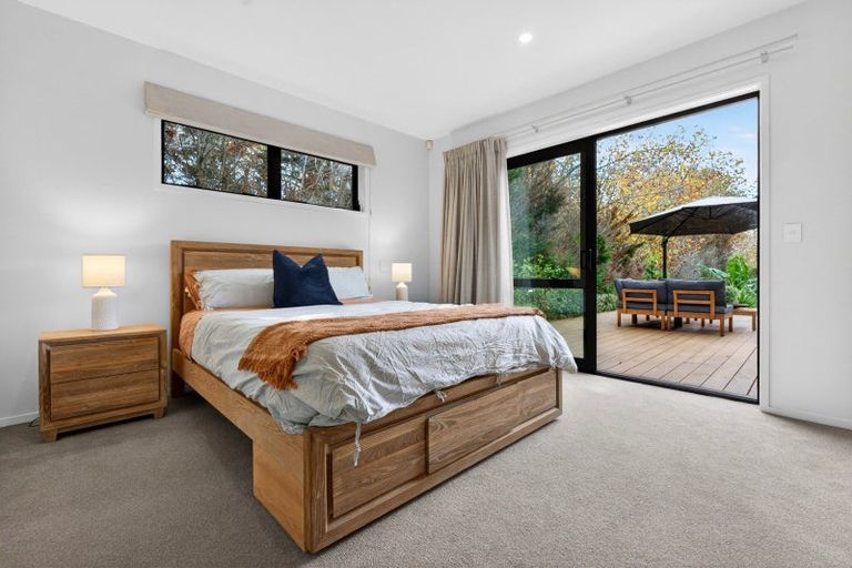 Photo of property in 122c Monument Road, Clevedon, 2582