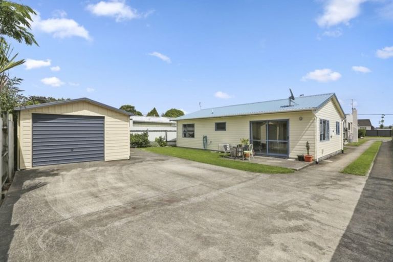 Photo of property in 393 Carrington Street, Upper Vogeltown, New Plymouth, 4310