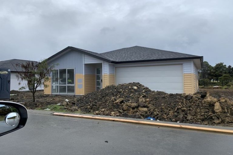 Photo of property in 6 Ahorangi Road, Silverdale, 0932