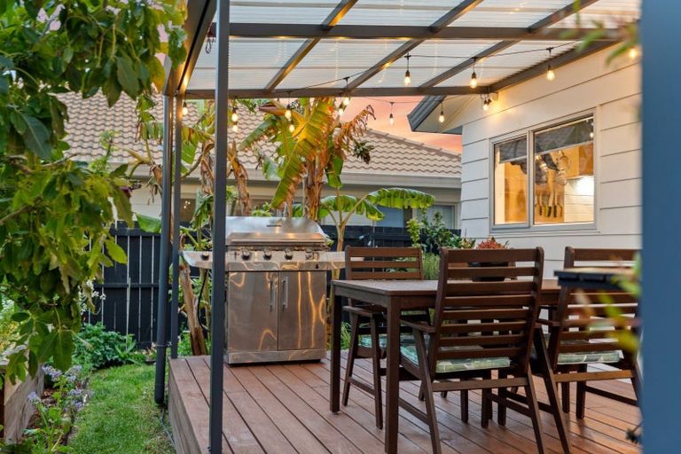 Photo of property in 21a Doncaster Drive, Papamoa Beach, Papamoa, 3118