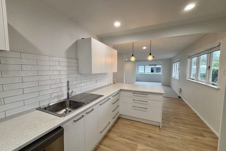 Photo of property in 15 Barry Avenue, Whakatane, 3120