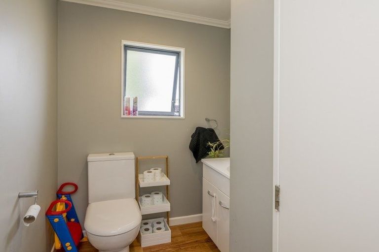 Photo of property in 38 Campbell Avenue, Paraparaumu, 5032