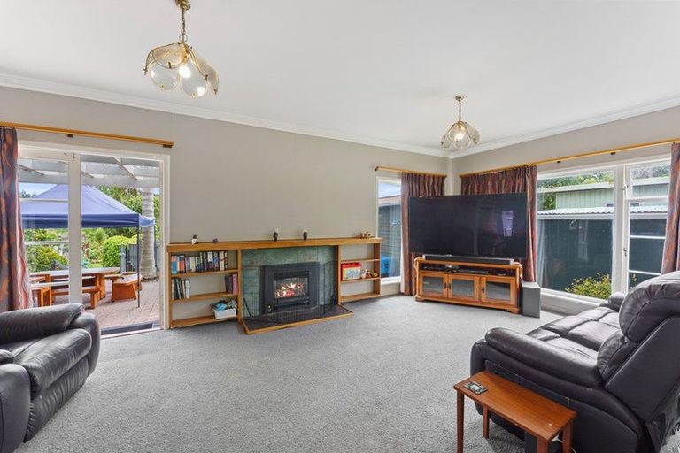 Photo of property in 164 Main Road South, Raumati South, Paraparaumu, 5032