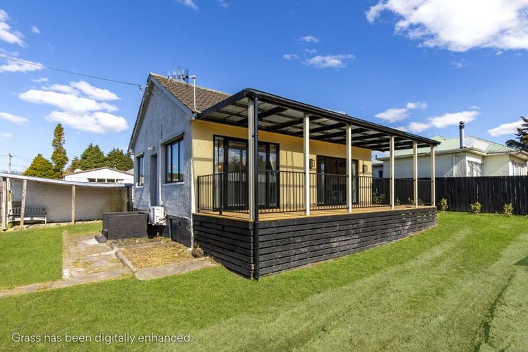 Photo of property in 14 Victory Road, Fairy Springs, Rotorua, 3015