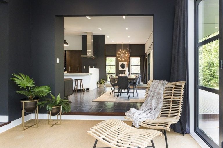 Photo of property in 334 Aokautere Drive, Aokautere, Palmerston North, 4471