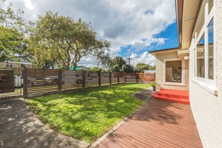 Photo of property in 16 Dickson Crescent, Saint Johns Hill, Whanganui, 4500