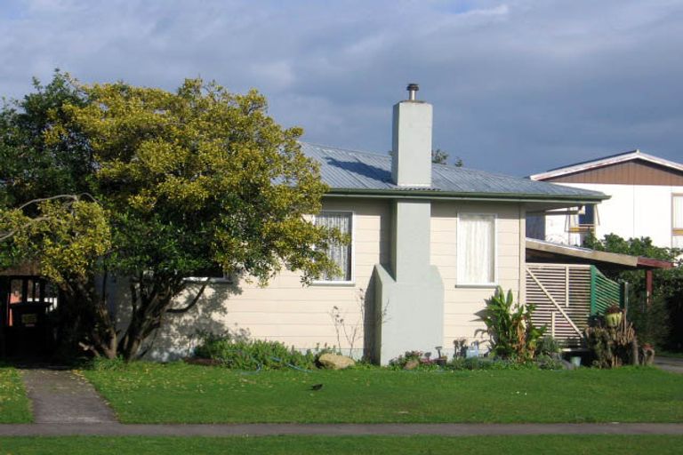 Photo of property in 27 Alexander Street, Awapuni, Palmerston North, 4412