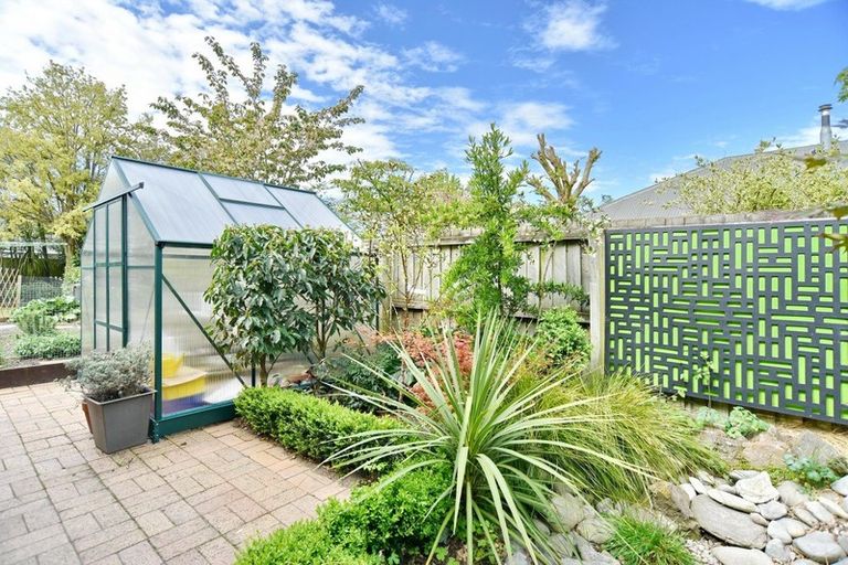 Photo of property in 12 Thornley Place, Woodend, 7610