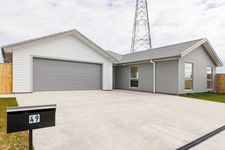 Photo of property in 49 Atlantic Drive, Fitzherbert, Palmerston North, 4410