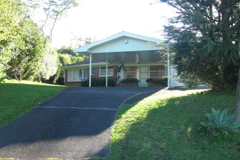 Photo of property in 4 Glenmore Road, Sunnyhills, Auckland, 2010