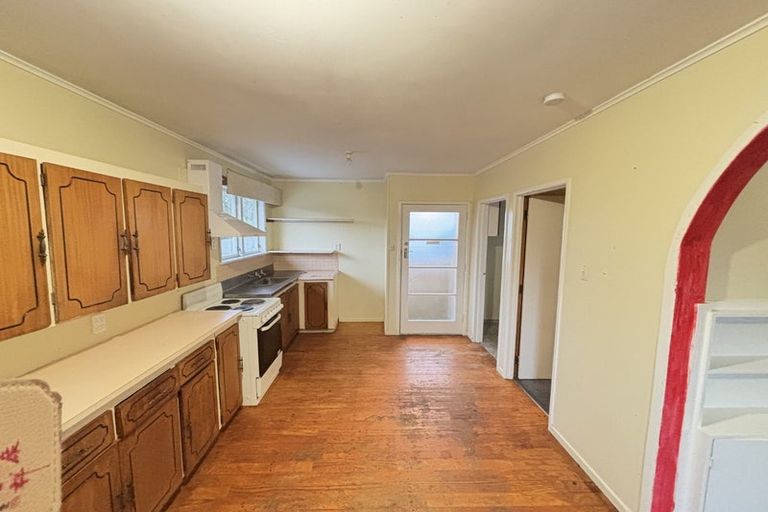 Photo of property in 52 Tatariki Street, Rosehill, Papakura, 2113