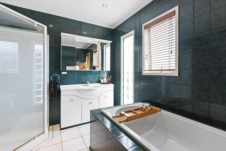 Photo of property in 24 Harpham Street, Taradale, Napier, 4112