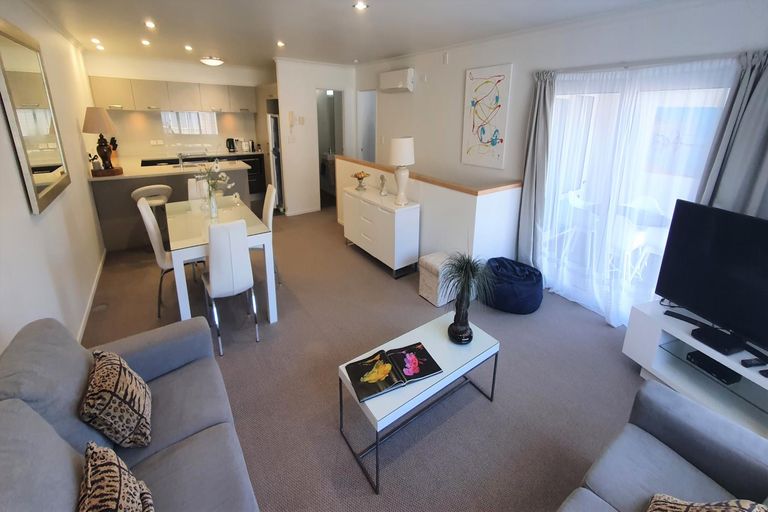 Photo of property in 24 Selwyn Road, Paihia, 0200