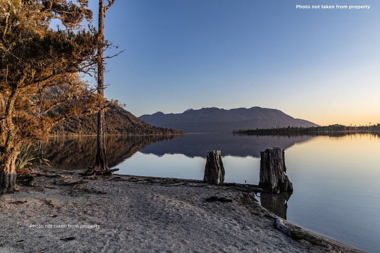 Photo of property in 12 Iveagh Bay Drive, Moana, 7875