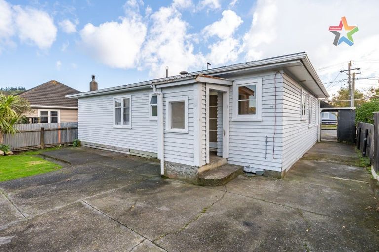 Photo of property in 5 Bythell Street, Wainuiomata, Lower Hutt, 5014