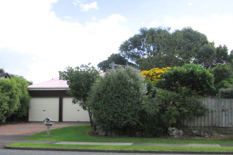 Photo of property in 35 Palmyra Way, Half Moon Bay, Auckland, 2012
