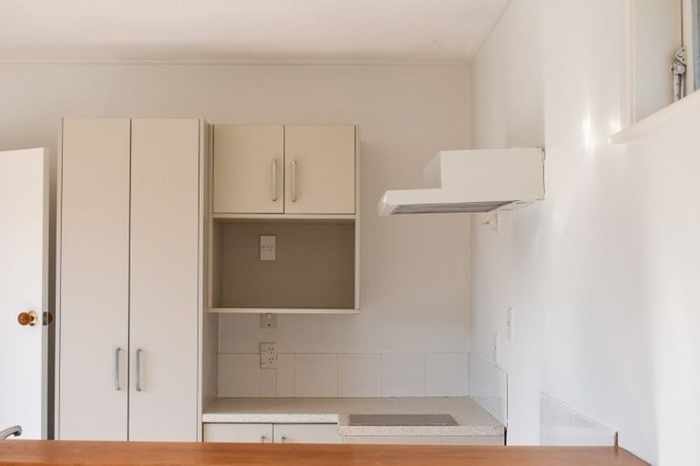 Photo of property in 12 Ohaupo Road, Hamilton Lake, Hamilton, 3204