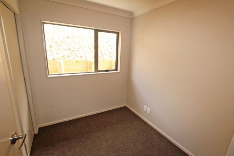 Photo of property in 16 Spritsail Place, Whitby, Porirua, 5024