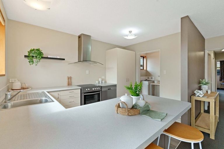 Photo of property in 2/19 Cunningham Place, Halswell, Christchurch, 8025