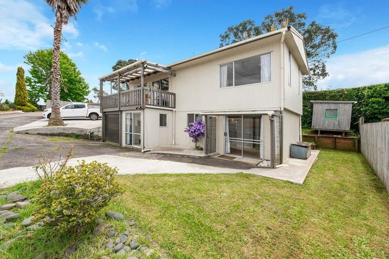 Photo of property in 4/89a Royal Road, Massey, Auckland, 0614