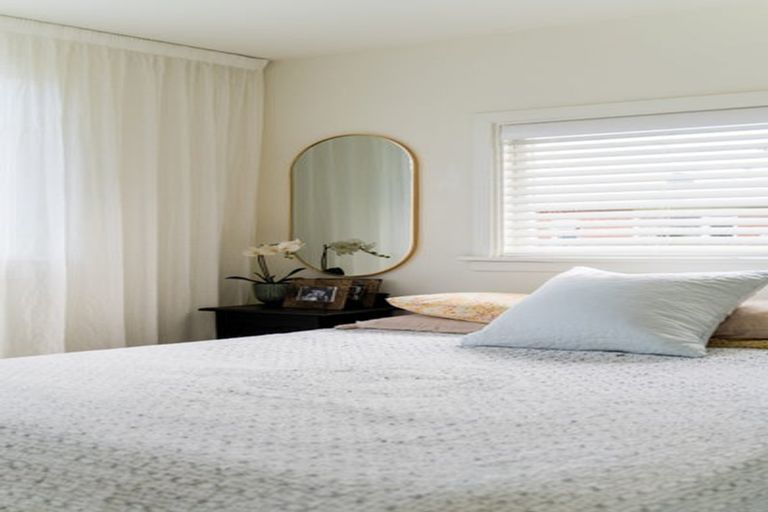 Photo of property in 92 Hargest Crescent, Saint Clair, Dunedin, 9012