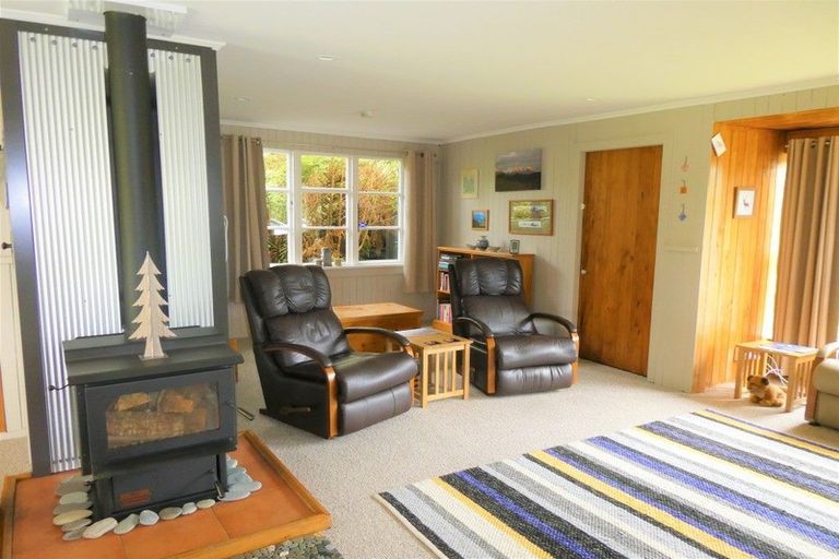 Photo of property in 12 Butlers Road, Ruatapu, Hokitika, 7883