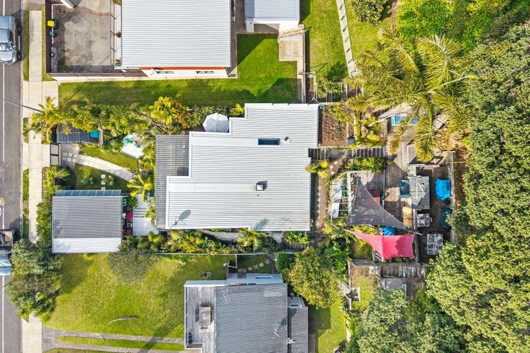 Photo of property in 102 Pohutukawa Avenue, Ohope, 3121