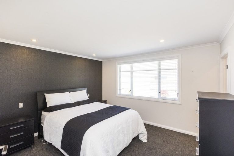 Photo of property in 15 Freedom Drive, Kelvin Grove, Palmerston North, 4414