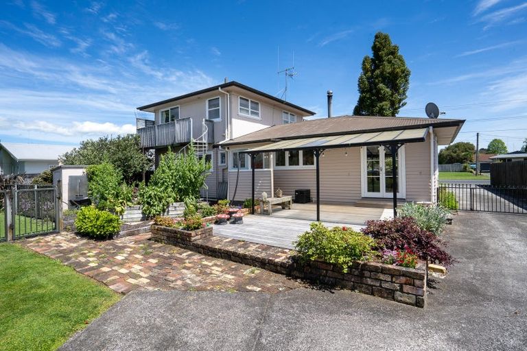 Photo of property in 298 Shakespeare Street, Leamington, Cambridge, 3432