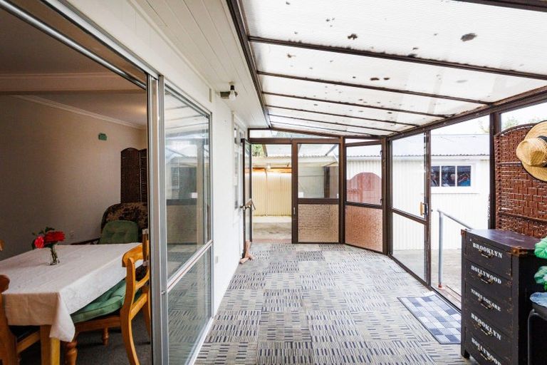 Photo of property in 43 Richmond Avenue, Takaro, Palmerston North, 4410