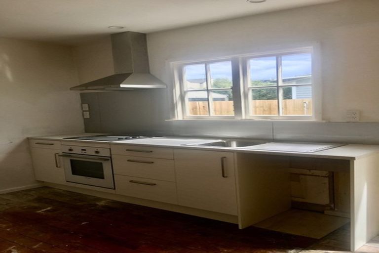 Photo of property in 17 Brockworth Place, Riccarton, Christchurch, 8011