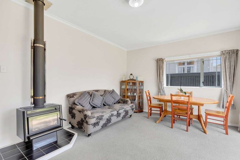 Photo of property in 22 Kawatiri Avenue, Gonville, Whanganui, 4501