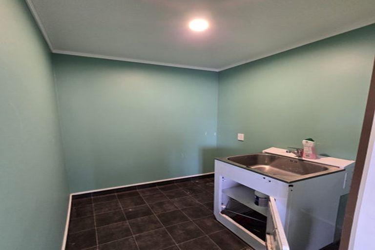 Photo of property in 21 Olivia Crescent, Tawa, Wellington, 5028