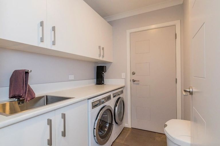 Photo of property in 18 Morepork Drive, Waikanae, 5036