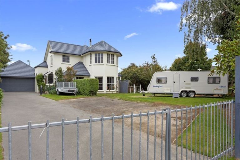 Photo of property in 11 Hewitts Road, Woodend, 7610