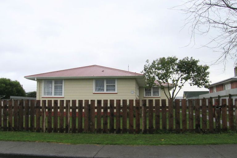 Photo of property in 309 Ruru Place, Camberley, Hastings, 4120